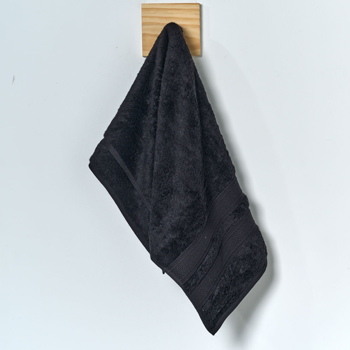 03 13 0073 Toalha Rosto Magnifique Preto 001